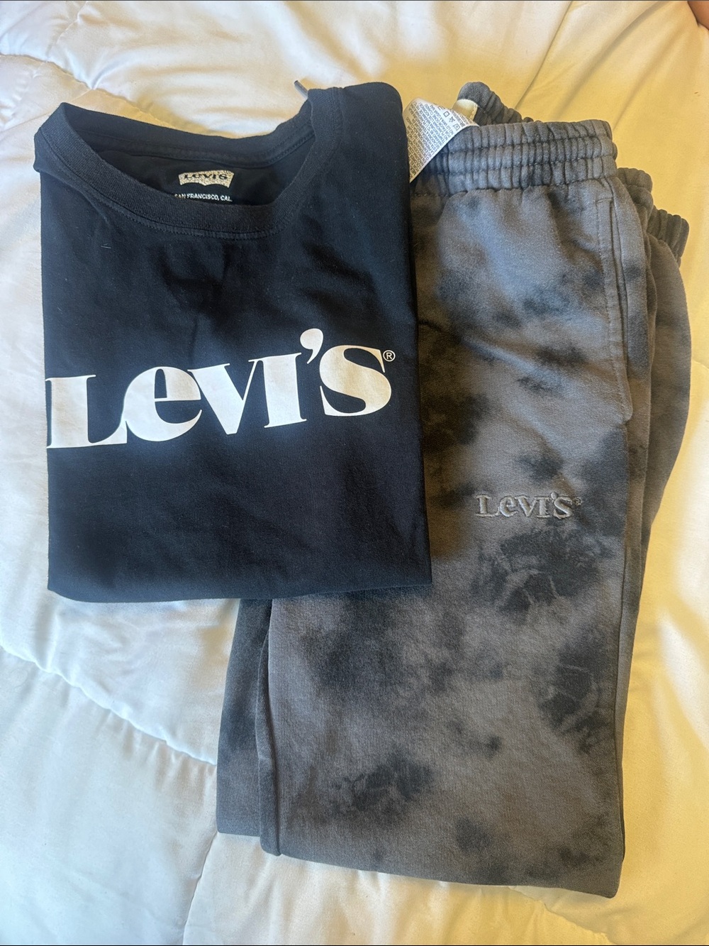 Levi's Black Logo Tee with Gray Tie-Dye Jogger Pajama Set